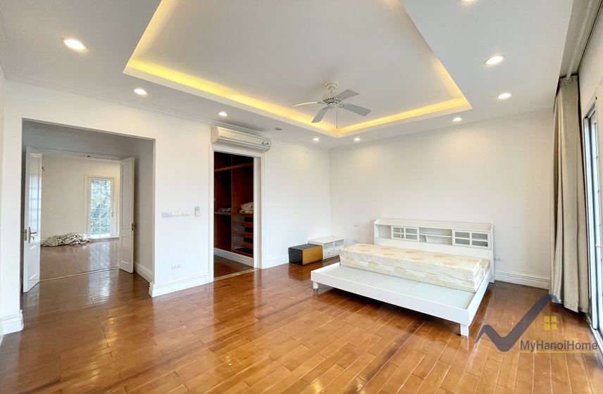 Cho thuê đơn lập Vinhomes Riverside gần Almaz và BIS 10