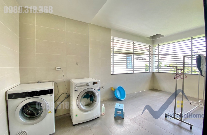 Cho thuê đơn lập Vinhomes Riverside phong cách hiện đại, full đồ 25