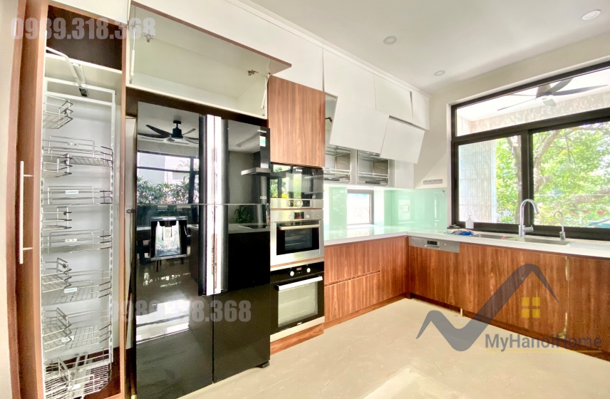 Cho thuê đơn lập Vinhomes Riverside phong cách hiện đại, full đồ 4