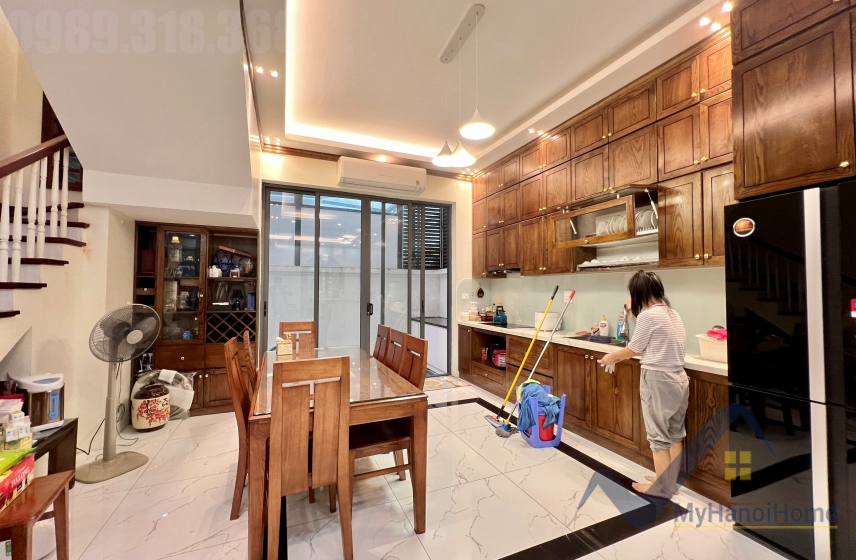 Cho thuê liền kề Nguyệt Quế Harmony Long Biên, gần Vinschool 3