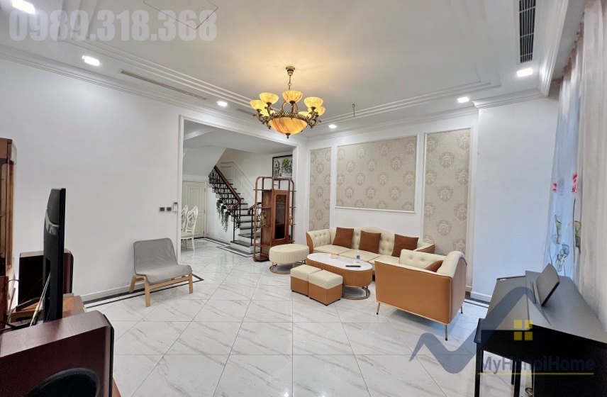 Cho thuê liền kề Vinhomes Harmony, gần mầm non Vinschool 1