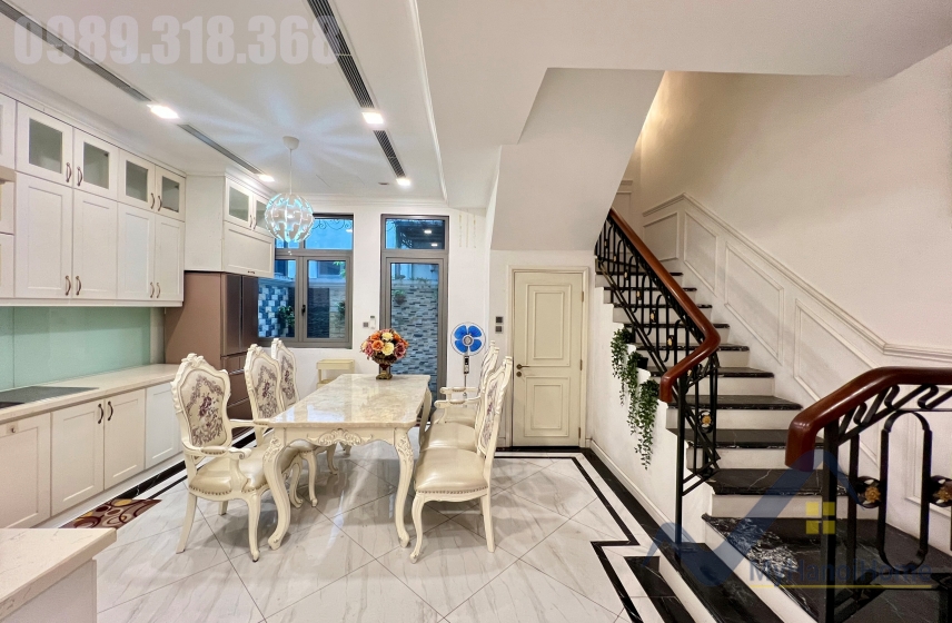 Cho thuê liền kề Vinhomes Harmony, gần mầm non Vinschool 4