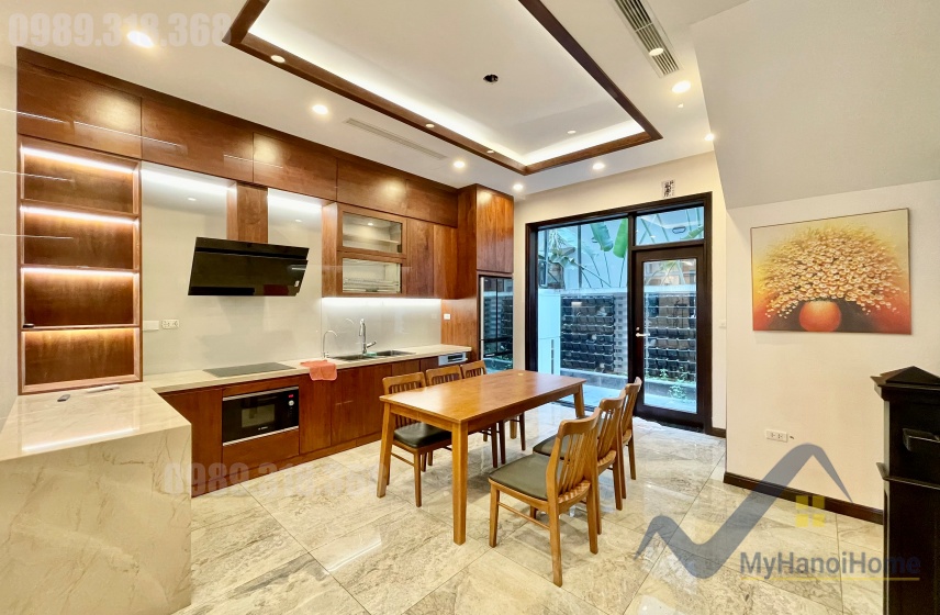 Cho thuê liền kề Vinhomes The Harmony full nội thất gỗ óc chó 3