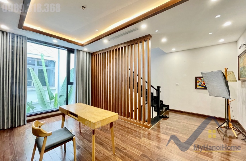 Cho thuê liền kề Vinhomes The Harmony full nội thất gỗ óc chó 8