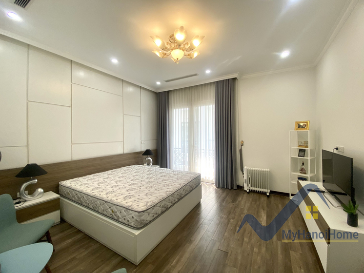 Cho thuê nhà liền kề Vinhome Riverside Long Biên full đồ 12