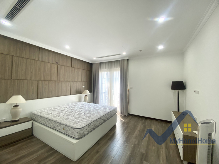 Cho thuê nhà liền kề Vinhome Riverside Long Biên full đồ 16