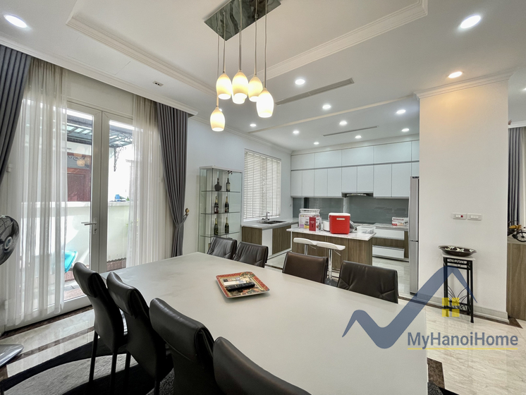 Cho thuê nhà liền kề Vinhome Riverside Long Biên full đồ 5