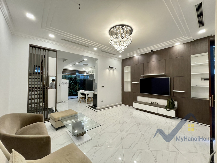 Cho thuê nhà liền kề Vinhomes Harmony Long Biên full đồ 1