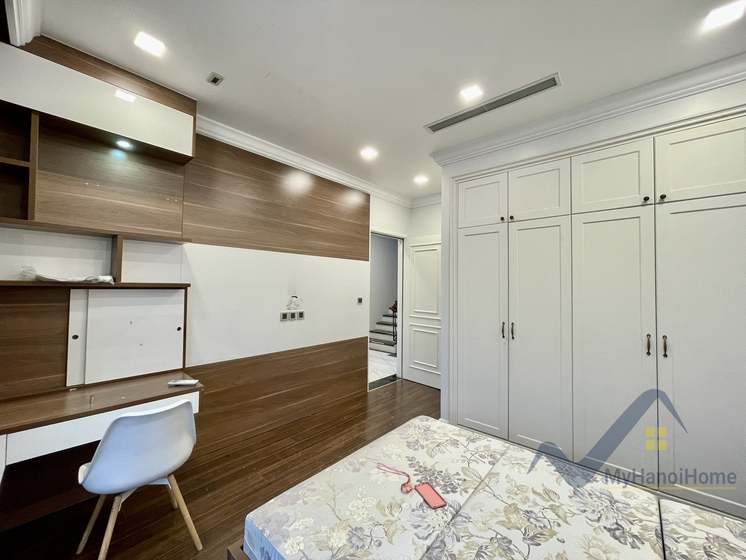 Cho thuê nhà liền kề Vinhomes Harmony Long Biên full đồ 12