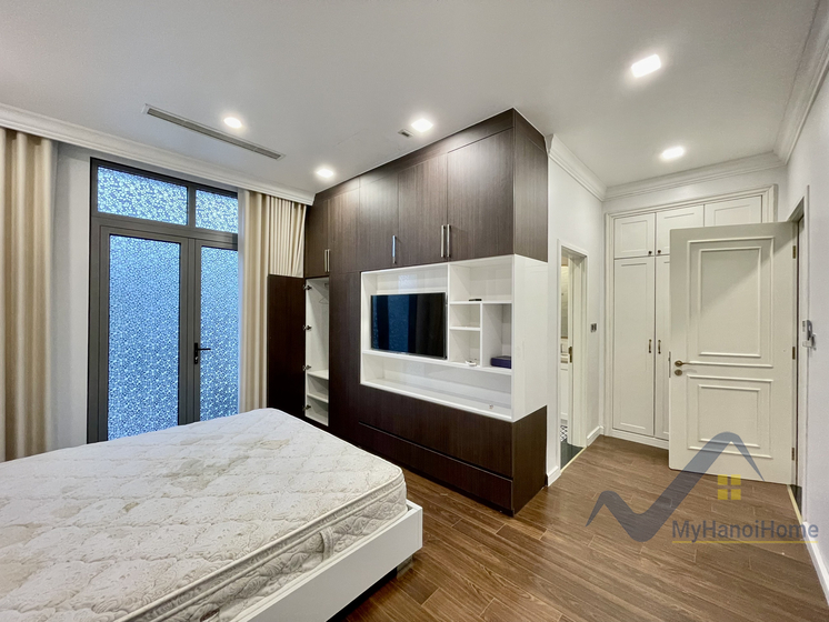 Cho thuê nhà liền kề Vinhomes Harmony Long Biên full đồ 6