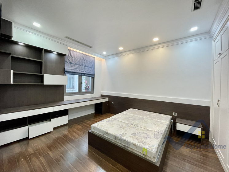 Cho thuê nhà liền kề Vinhomes Harmony Long Biên full đồ 9