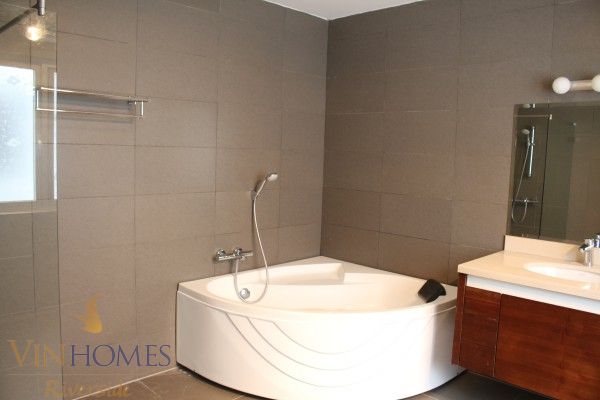 Cho thuê nhà tại Vinhomes Riverside Hoa Lan full nội thất 12