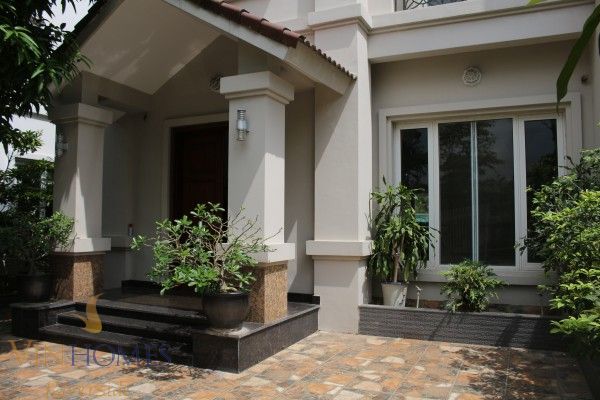 Cho thuê nhà tại Vinhomes Riverside Hoa Lan full nội thất 3