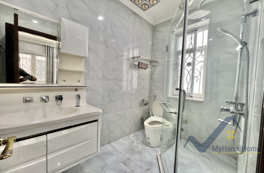 Cho thuê nhà Vinhomes Riverside Long Biên, 4PN đủ nội thất 10