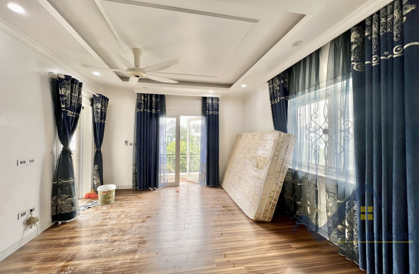 Cho thuê nhà Vinhomes Riverside Long Biên, 4PN đủ nội thất 11