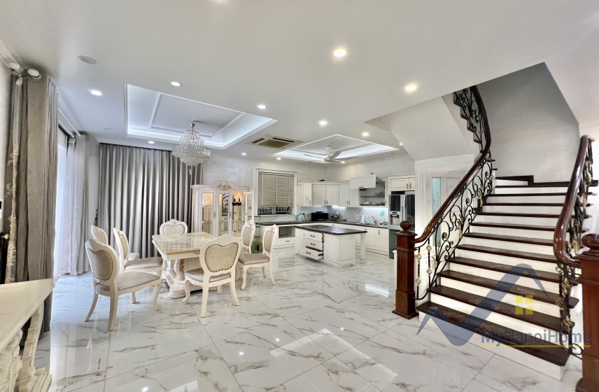 Cho thuê nhà Vinhomes Riverside Long Biên, 4PN đủ nội thất 3