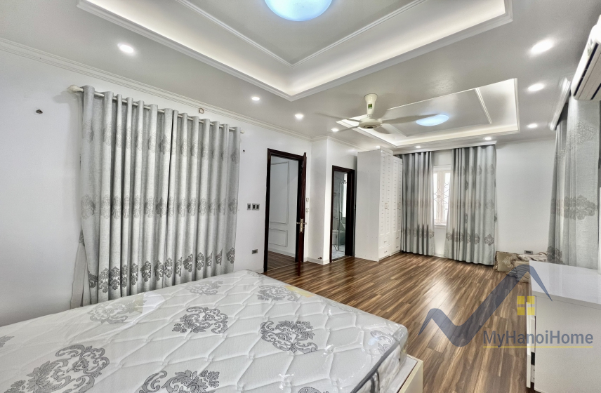 Cho thuê nhà Vinhomes Riverside Long Biên, 4PN đủ nội thất 6