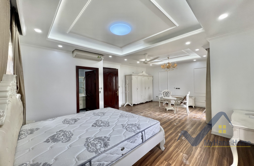 Cho thuê nhà Vinhomes Riverside Long Biên, 4PN đủ nội thất 8