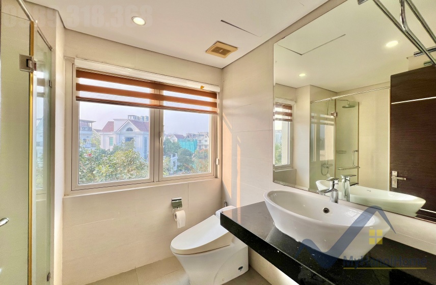 Cho thuê song lập Vinhomes Riverside biệt thự full đồ 24