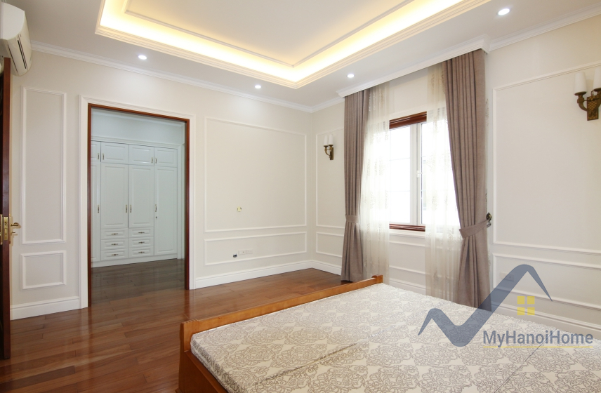 Cho thuê song lập Vinhomes Riverside đầy đủ nội thất 4PN 11