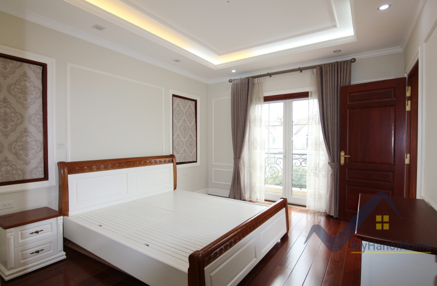 Cho thuê song lập Vinhomes Riverside đầy đủ nội thất 4PN 16