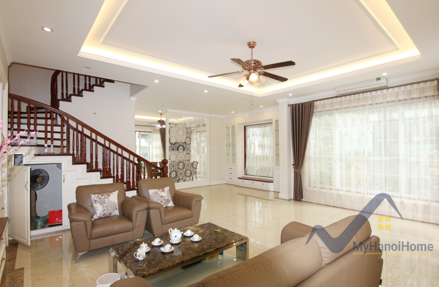 Cho thuê song lập Vinhomes Riverside đầy đủ nội thất 4PN 2