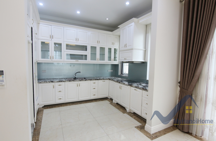 Cho thuê song lập Vinhomes Riverside đầy đủ nội thất 4PN 5