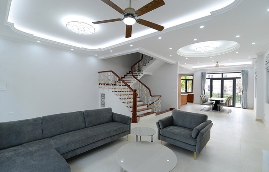Cho thuê song lập Vinhomes Riverside đủ đồ, có tầng hầm 1