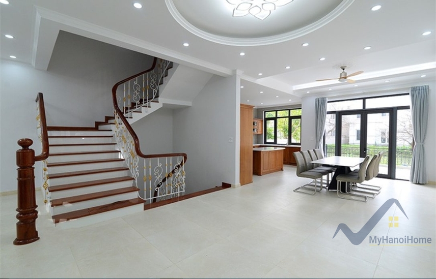 Cho thuê song lập Vinhomes Riverside đủ đồ, có tầng hầm 3