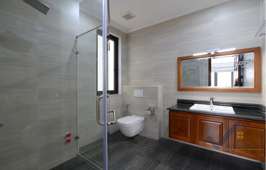 Cho thuê song lập Vinhomes Riverside đủ đồ, có tầng hầm 9