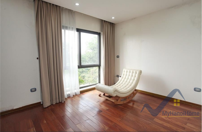 Cho thuê song lập Vinhomes Riverside gần trường BIS và Almaz 14