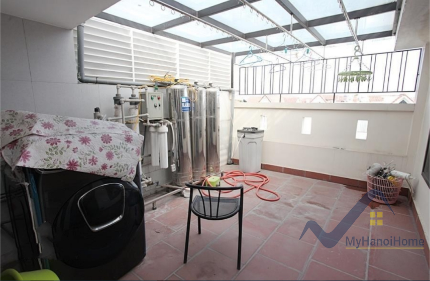 Cho thuê song lập Vinhomes Riverside gần trường BIS và Almaz 15