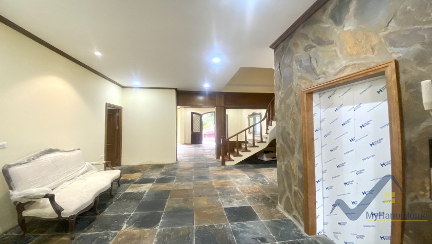 Cho thuê song lập Vinhomes The Harmony có thang máy 4