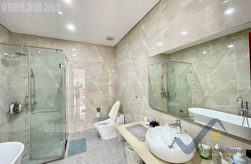 Cho thuê Vinhomes Riverside biệt thự song lập khu Hoa Sữa 11