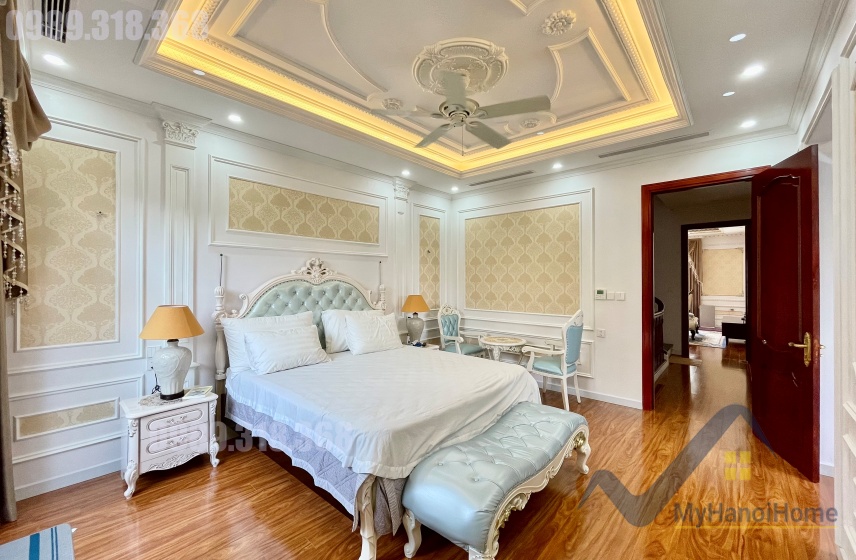 Cho thuê Vinhomes Riverside biệt thự song lập khu Hoa Sữa 13