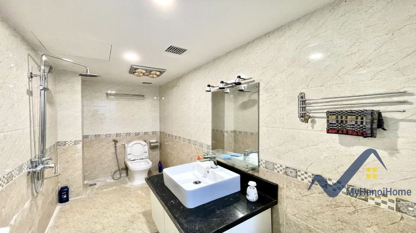 Cho thuê Vinhomes Riverside căn song lập full nội thất 12