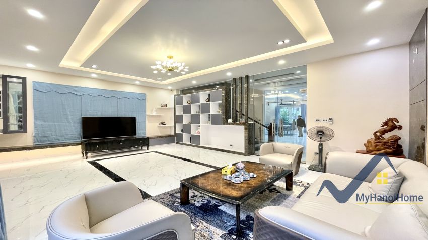 Cho thuê Vinhomes Riverside căn song lập full nội thất 2