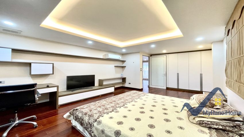 Cho thuê Vinhomes Riverside căn song lập full nội thất 23