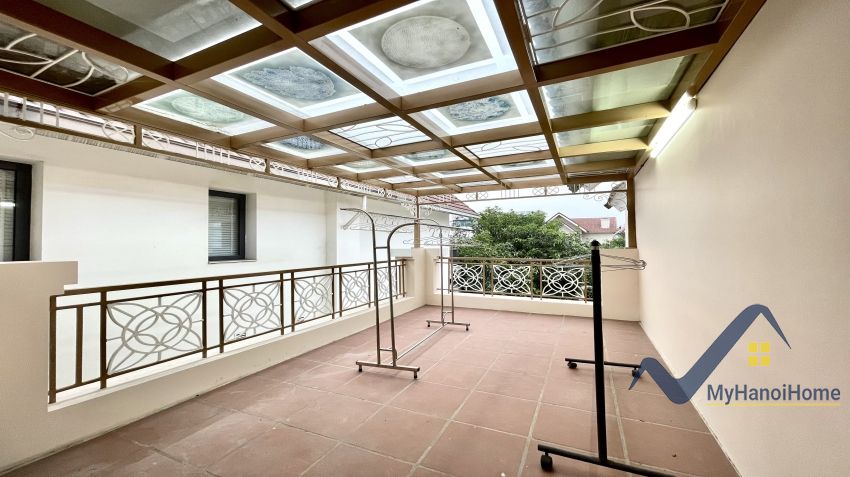 Cho thuê Vinhomes Riverside căn song lập full nội thất 26