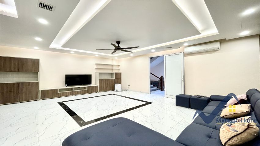 Cho thuê Vinhomes Riverside căn song lập full nội thất 8