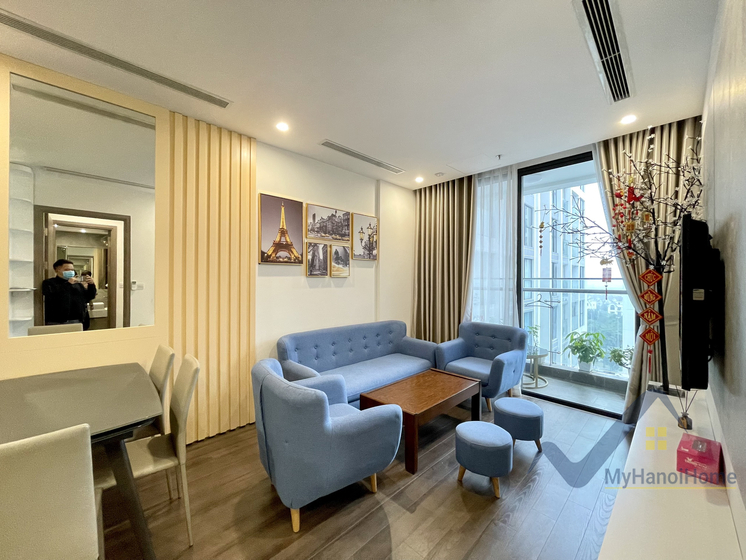 Cho thuê Vinhomes Symphony 2PN 2WC đầy đủ nội thất 2