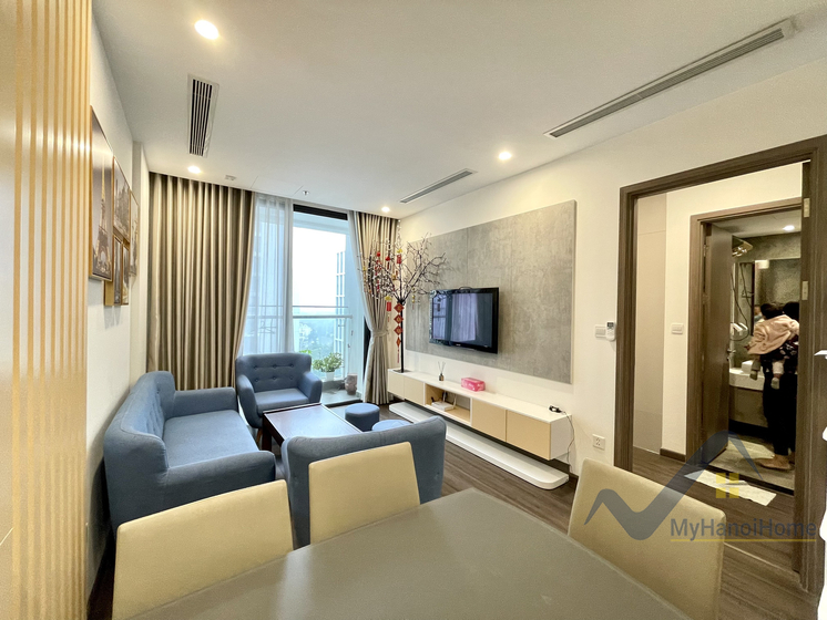 Cho thuê Vinhomes Symphony 2PN 2WC đầy đủ nội thất 5