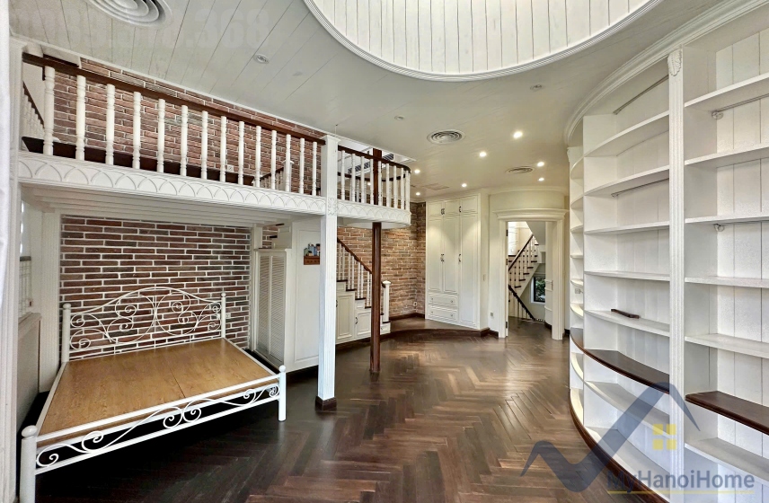 Chủ nhà cho thuê biệt thự Vinhomes Harmony đủ đồ bên Hồ 12