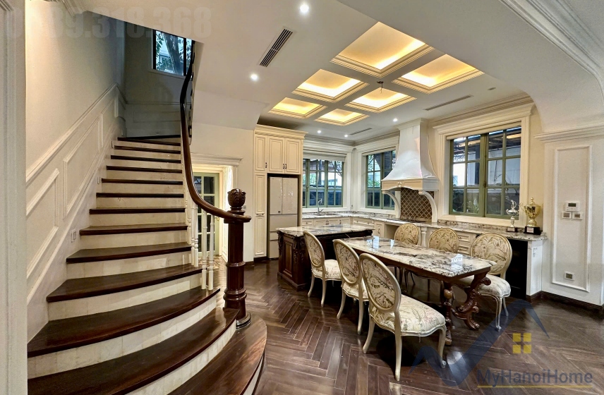 Chủ nhà cho thuê biệt thự Vinhomes Harmony đủ đồ bên Hồ 3