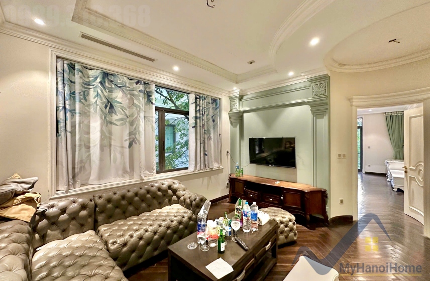 Chủ nhà cho thuê biệt thự Vinhomes Harmony đủ đồ bên Hồ 5
