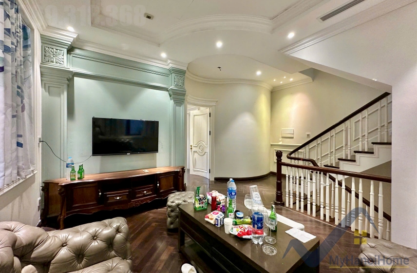 Chủ nhà cho thuê biệt thự Vinhomes Harmony đủ đồ bên Hồ 6