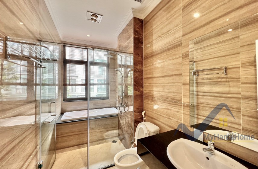 Chủ nhà cho thuê nhà Vinhomes Harmony có nội thất hiện đại 12