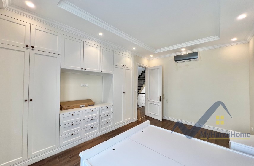 Chủ nhà cho thuê nhà Vinhomes Harmony có nội thất hiện đại 18