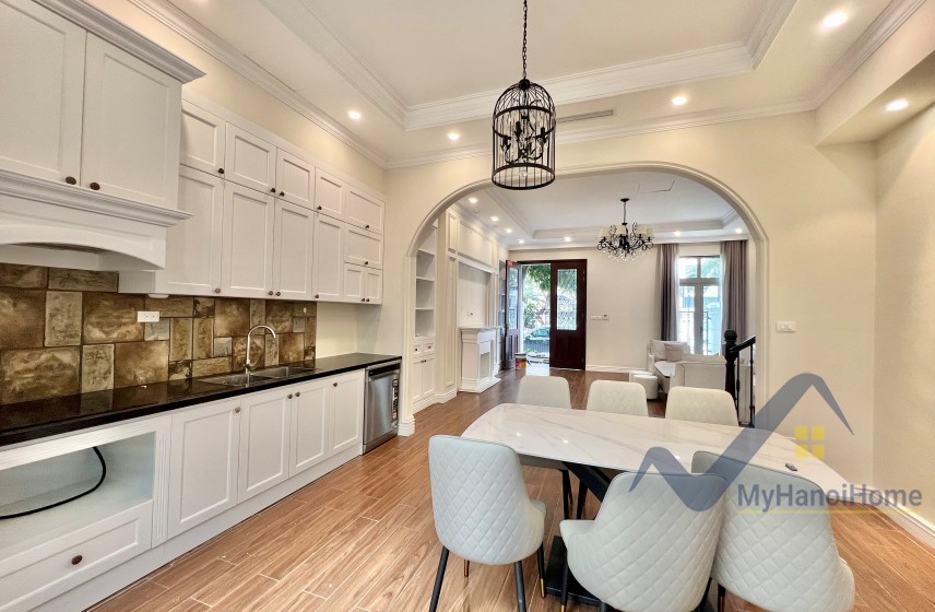 Chủ nhà cho thuê nhà Vinhomes Harmony có nội thất hiện đại 3