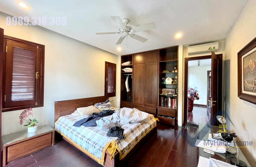 Đơn lập Vinhomes Riverside cần cho thuê full nội thất 10